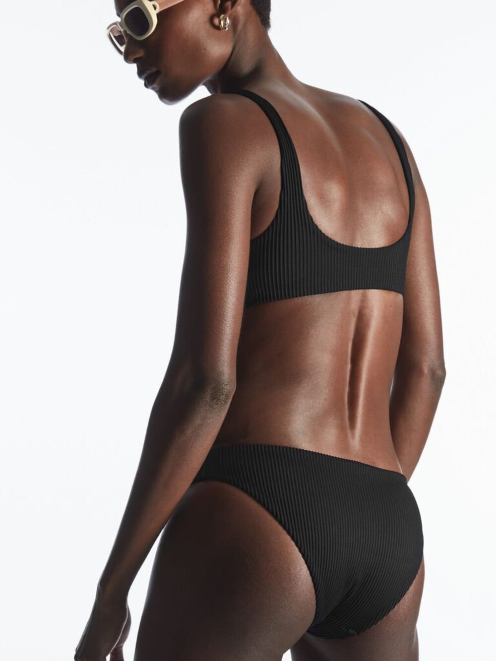 COS Ribbed Bikini Set (Top And Bikini) - Picture 5 of 5